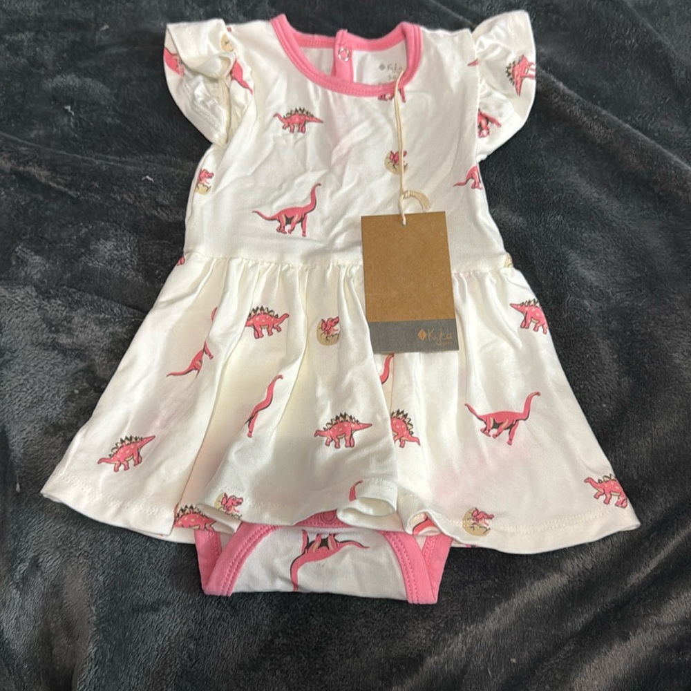 Kyte baby bodysuit twirl